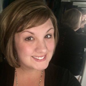 Meet your Posher, Casey